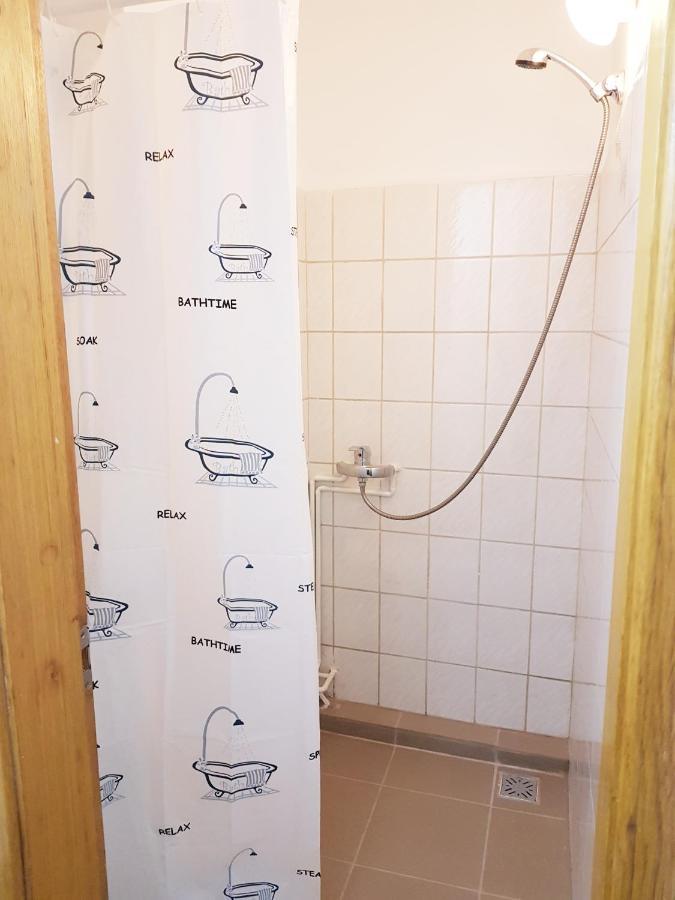 Sleep Inn Hostel บูคาเรสต์ ภายนอก รูปภาพ