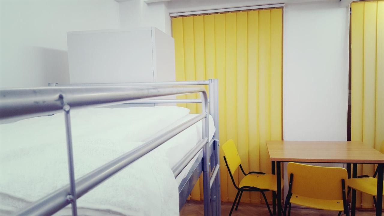 Sleep Inn Hostel บูคาเรสต์ ภายนอก รูปภาพ